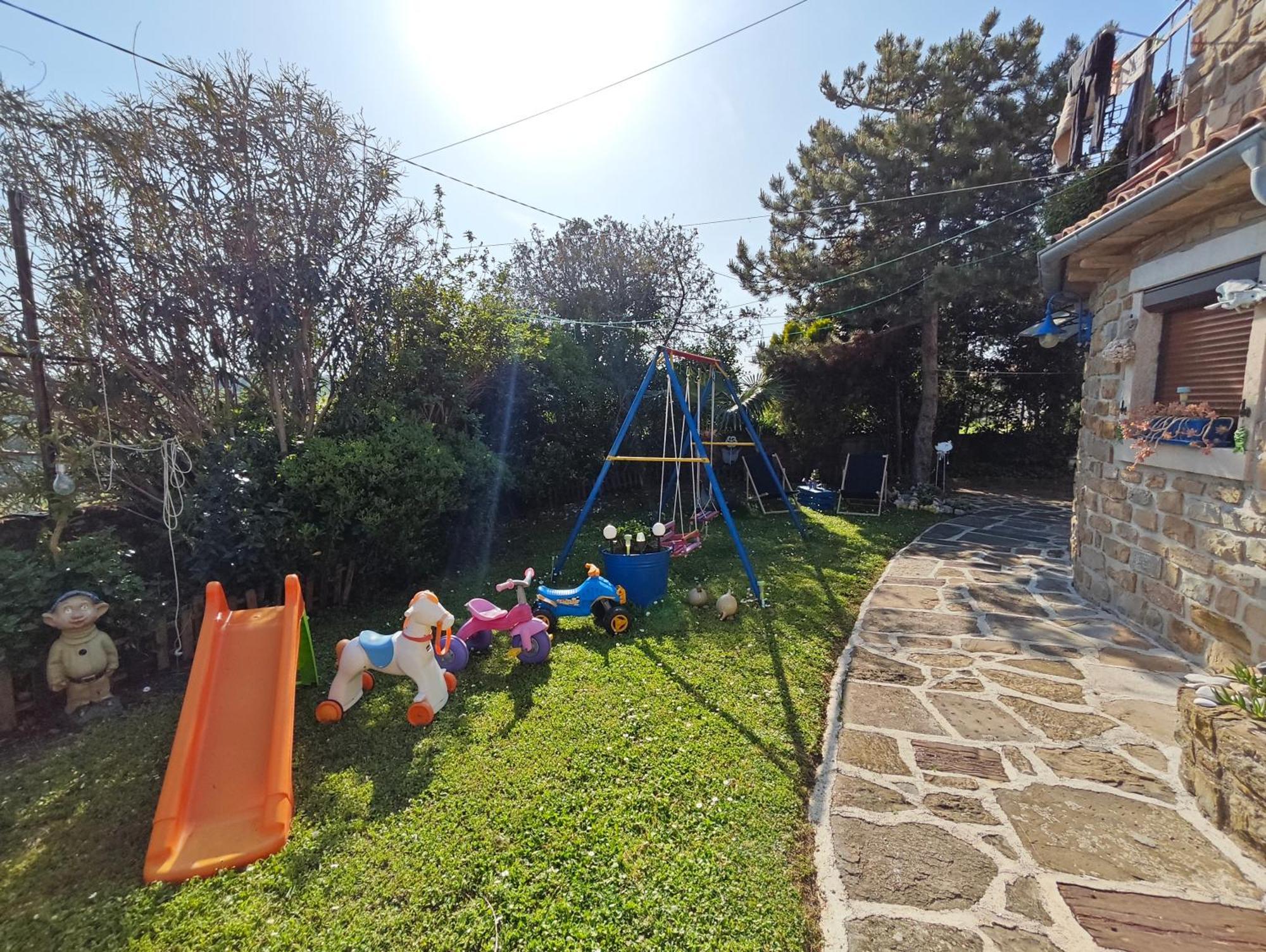 Hostal Cozy Istrian House Izola Exterior foto