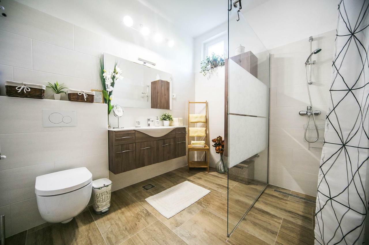 Hostal Cozy Istrian House Izola Exterior foto