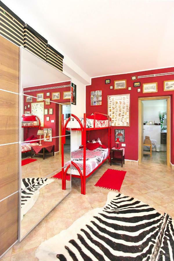 Hostal Cozy Istrian House Izola Exterior foto